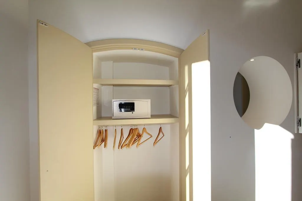 Nice Garibaldi Appart hôtel